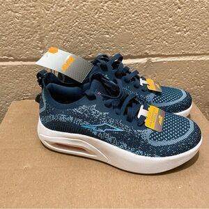 NEW Avia women sneakers shoes size 6